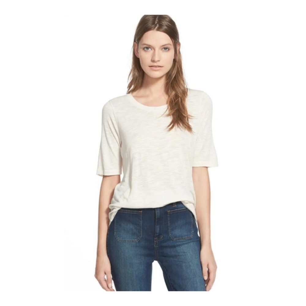 𝅺Madewell curved hem essential tee trendy casual cream sz S wardobe staple.
